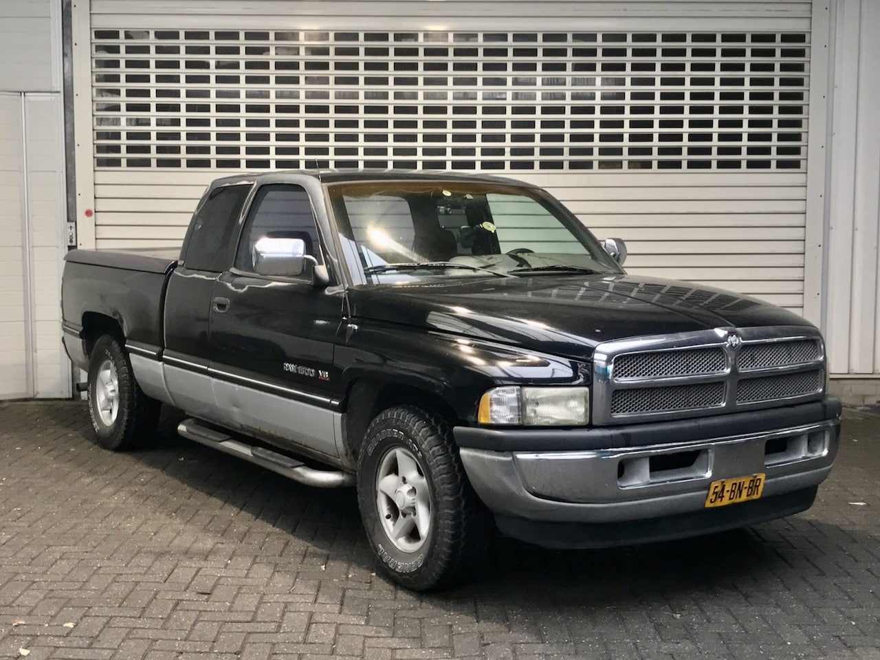Dodge Ram 1500 - SLT Laramie LPG EXPORTPRICE / HANDELSOBJECT - AutoWereld.nl