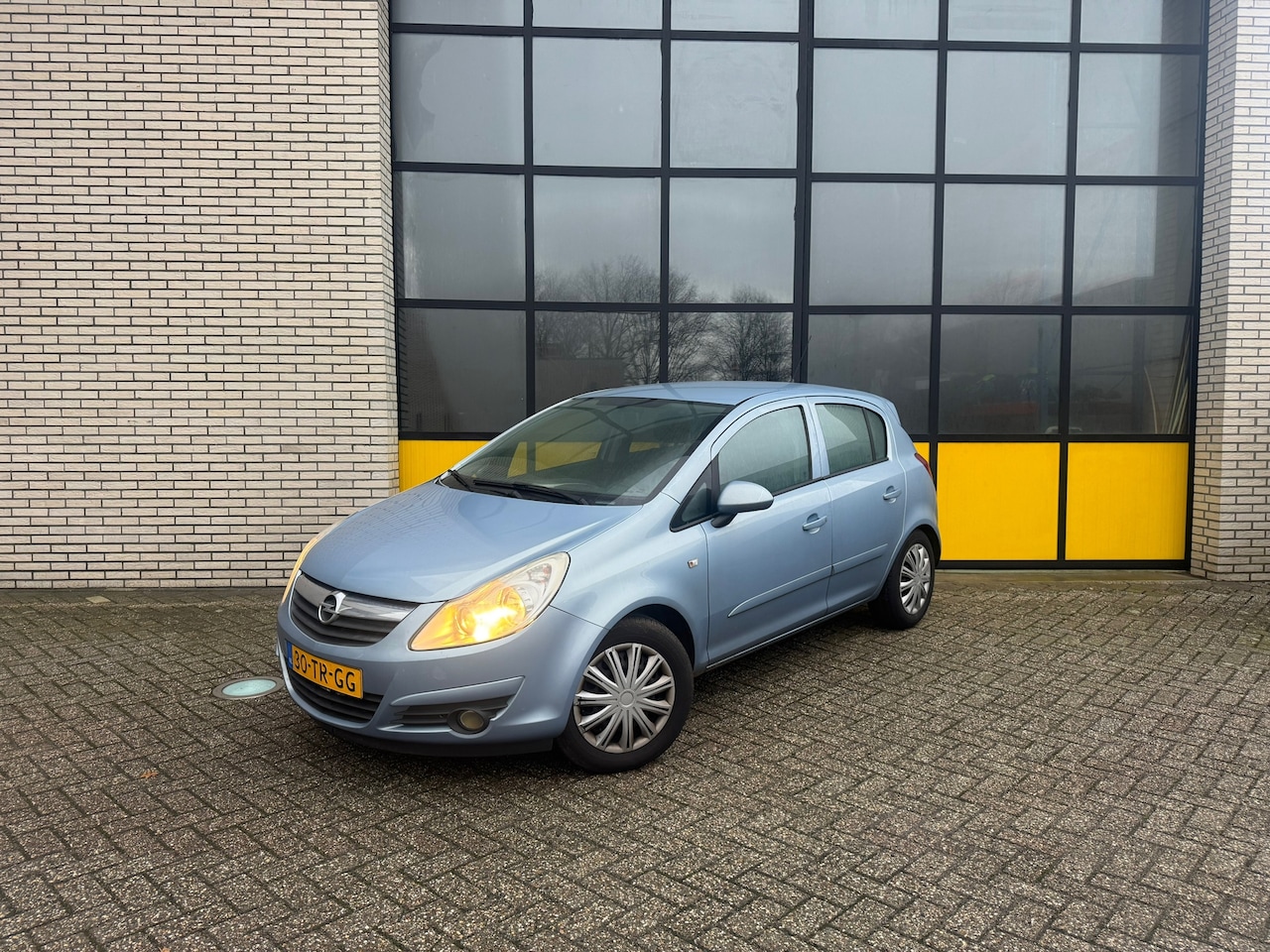 Opel Corsa - 1.4-16V Enjoy 1.4-16V Enjoy - AutoWereld.nl