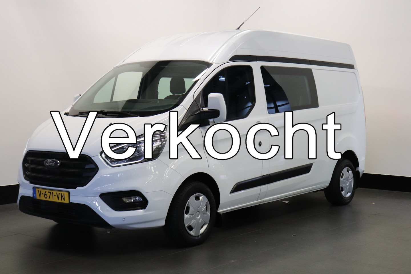 Ford Transit Custom - 2.0 TDCI L2H2 Dubbel Cabine EURO 6 - Airco - Cruise - PDC - € 14.900,- Excl. - AutoWereld.nl