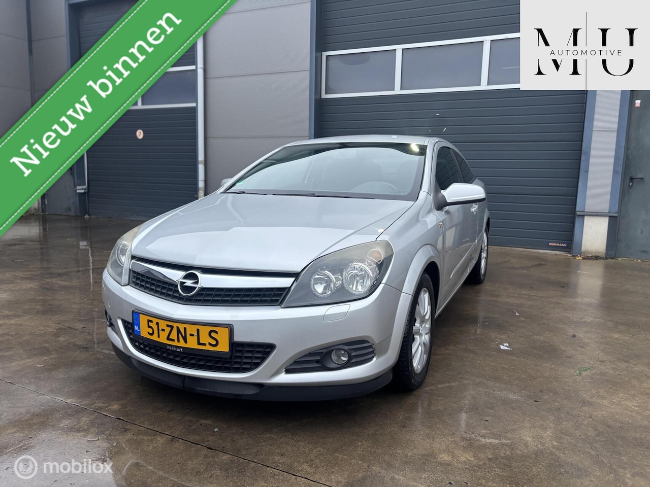 Opel Astra GTC - 1.6 Temptation 1.6 Temptation NIEUWE APK!! - AutoWereld.nl