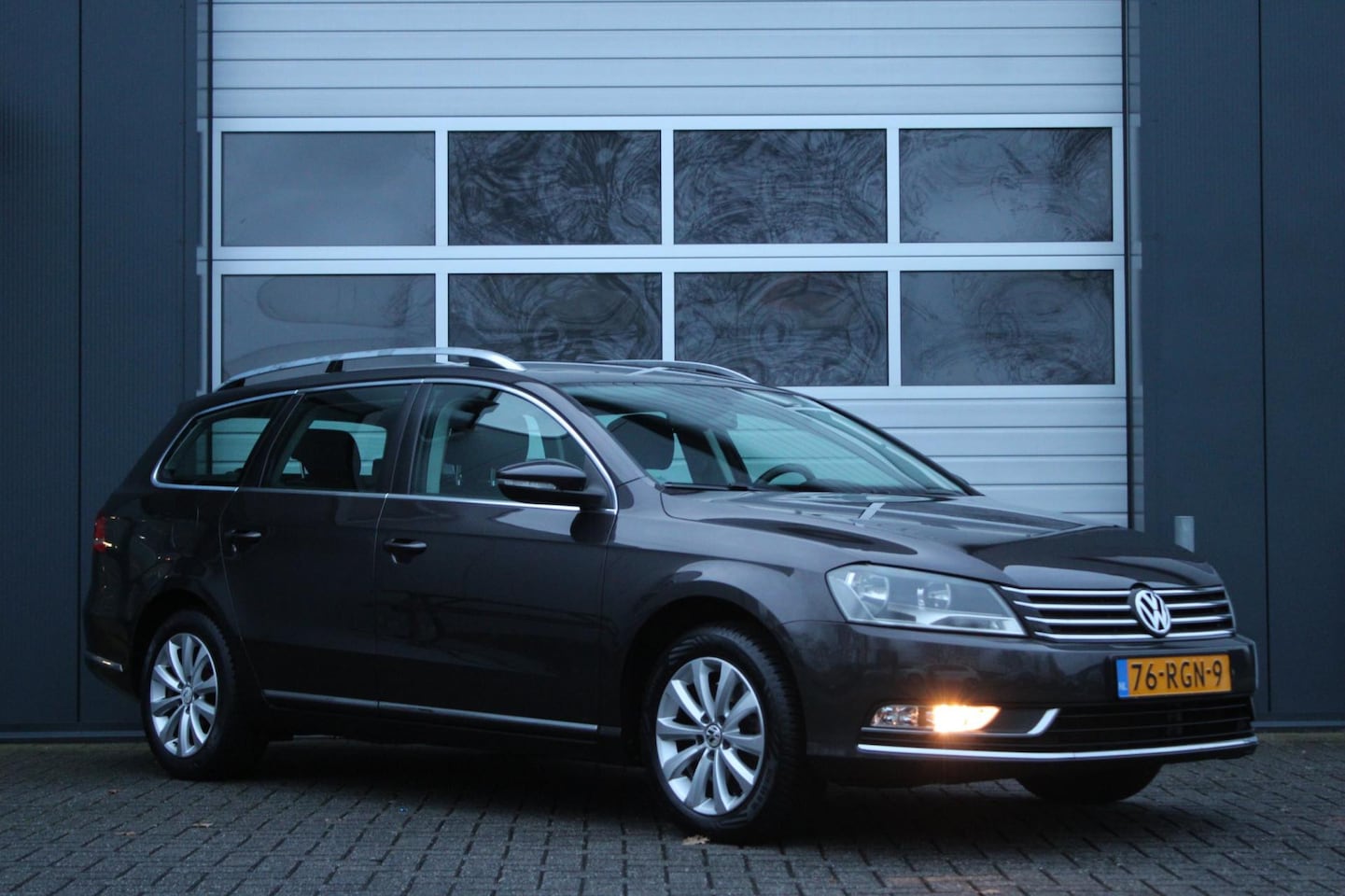 Volkswagen Passat Variant - 1.4 TSI Comfortline BlueMotion 122pk Clima/Cruise/RadioCD/Elek.Ramen/C.V./16"LM/Trekhaak/G - AutoWereld.nl