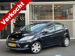 Ford Fiesta - 1.4 Ghia CLIMA / BLUETOOTH / ELEKT RAMEN / ELEKT VERSTELBARE BUITENSPIEGELS