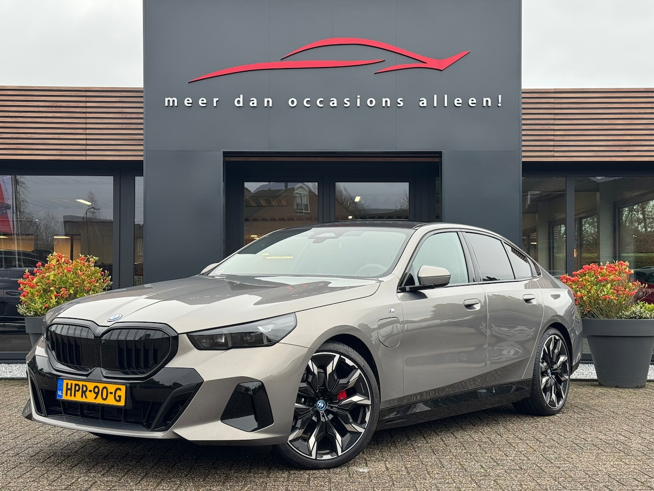 BMW 5-serie - 530e M Sport Pro Edition Pano-HUD-H&K enz. - AutoWereld.nl