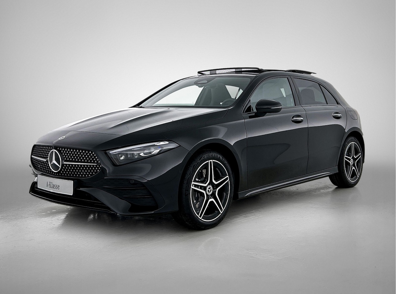 Mercedes-Benz A-klasse - 250 e Business Solution AMG | Nightpakket | Stoelverwarming vooraan | Smartphone-integrati - AutoWereld.nl