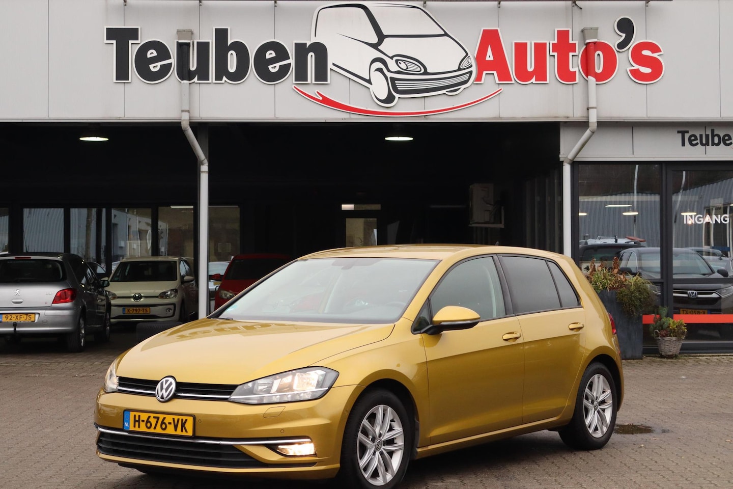Volkswagen Golf - 1.4 TSI Highline Business R Camera, Climate control, Stoelverwarming - AutoWereld.nl