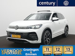 Volkswagen Tiguan - 1.5 eHybrid R-Line Edition Panoramadak - Trekhaak - Camera - Navigatie