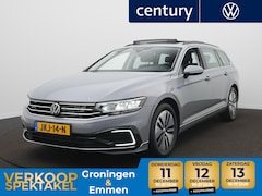 Volkswagen Passat Variant - 1.4 TSI PHEV GTE Business / Panodak / Elek. Trekhaak / Camera