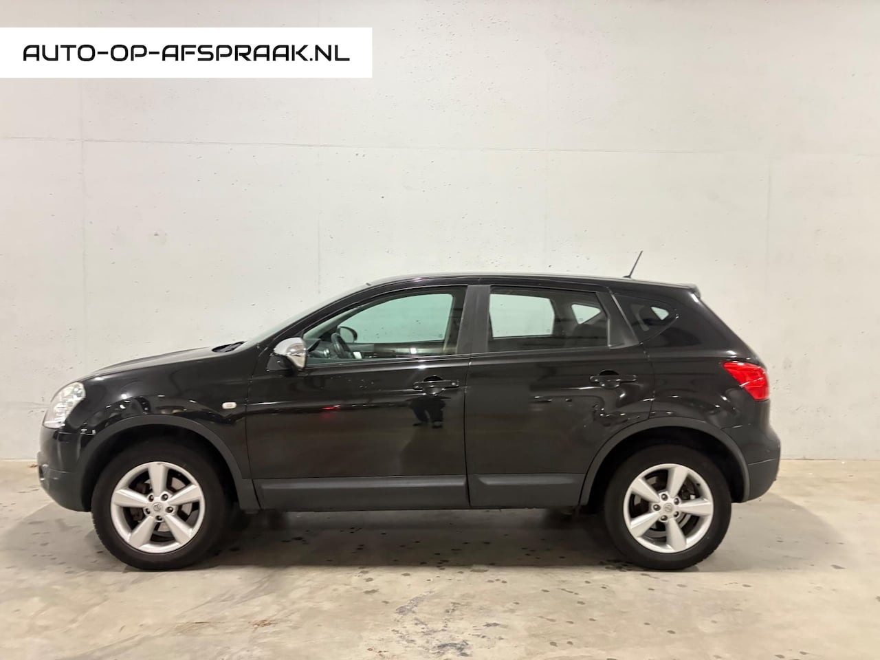 Nissan Qashqai - 1.6 Acenta Clima Cruise Trekhaak Airco PDC APK NAP - AutoWereld.nl