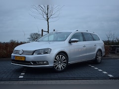 Volkswagen Passat Variant - 1.4 TSI 122pk DSG Highline | Leer | Trekhaak