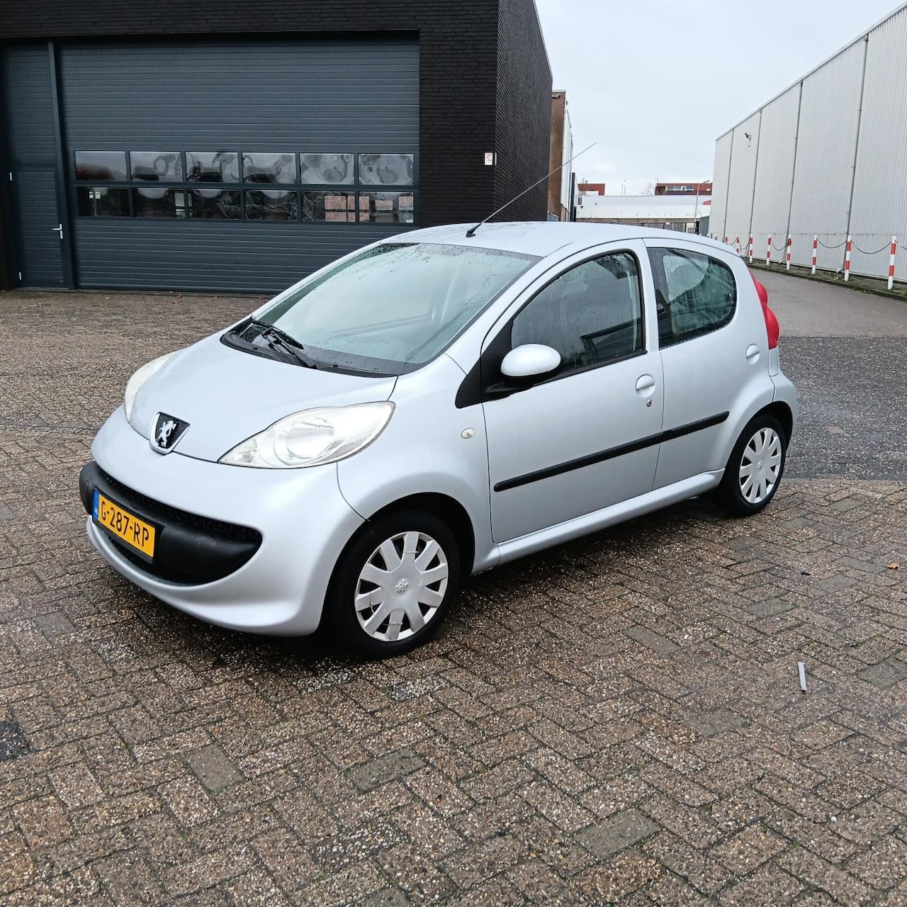 Peugeot 107 - 1.0-12V XR 1.0-12V XR - AutoWereld.nl