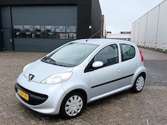 Peugeot 107 - 1.0-12V XR