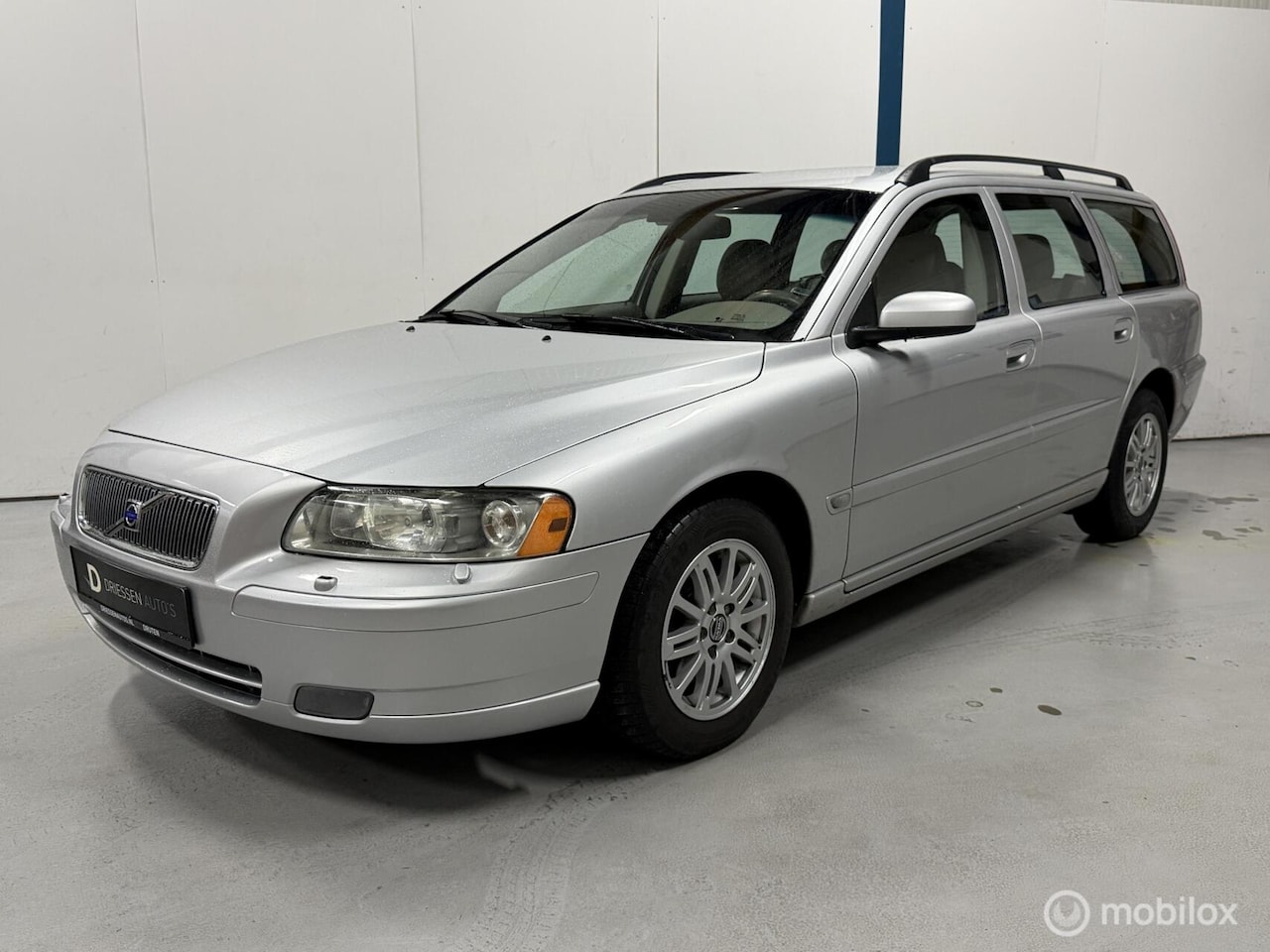 Volvo V70 - 2.4 Edition II AUTOMAAT / 170PK - AutoWereld.nl