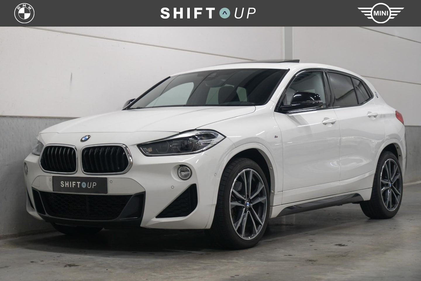 BMW X2 - sDrive20i M-Sport | Panoramadak | Trekhaak | Camera | Stoelverwarming - AutoWereld.nl