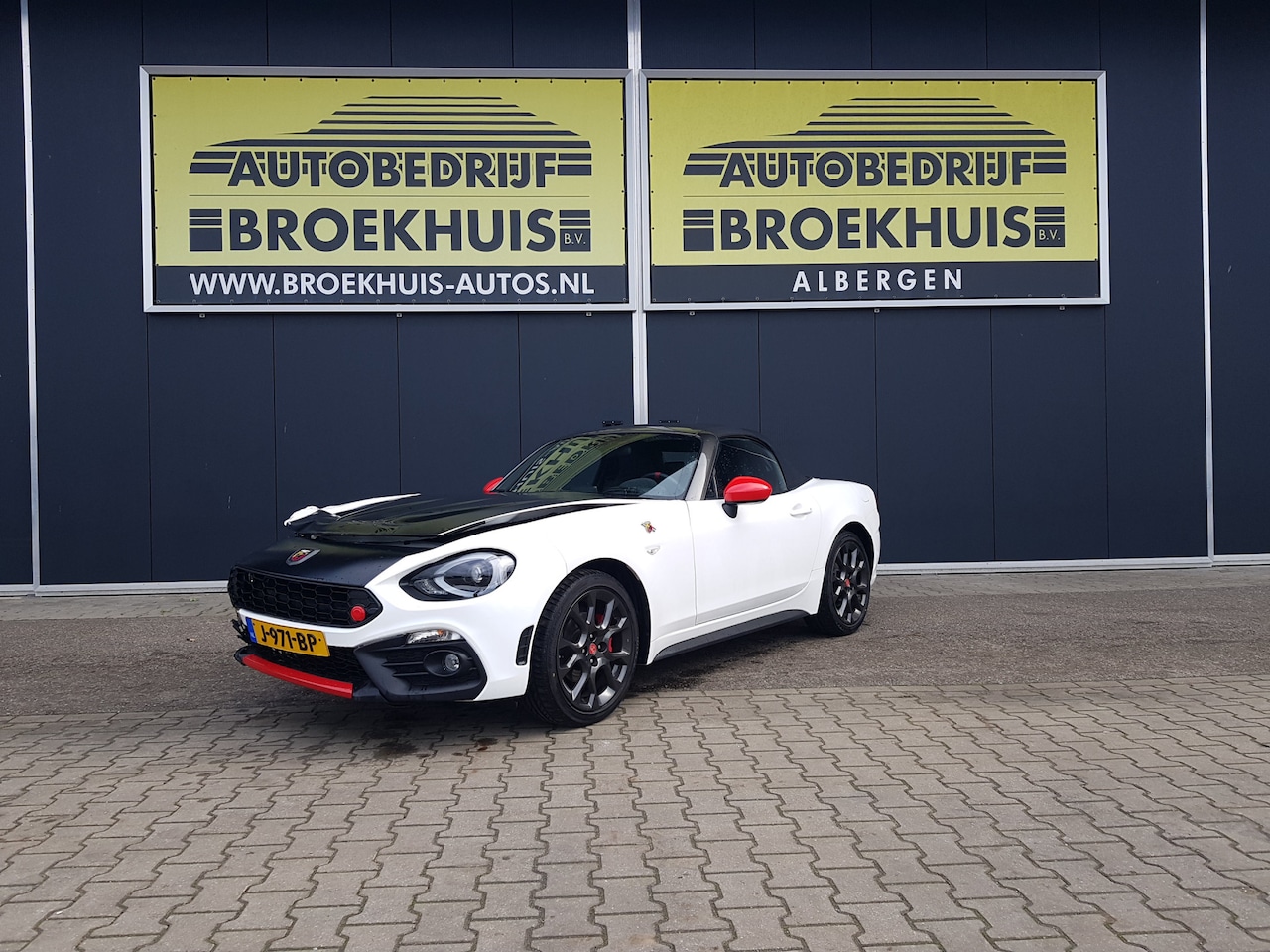Fiat 124 Spider - 1.4 MultiAir Turbo Abarth 1.4 MultiAir Turbo Abarth - AutoWereld.nl