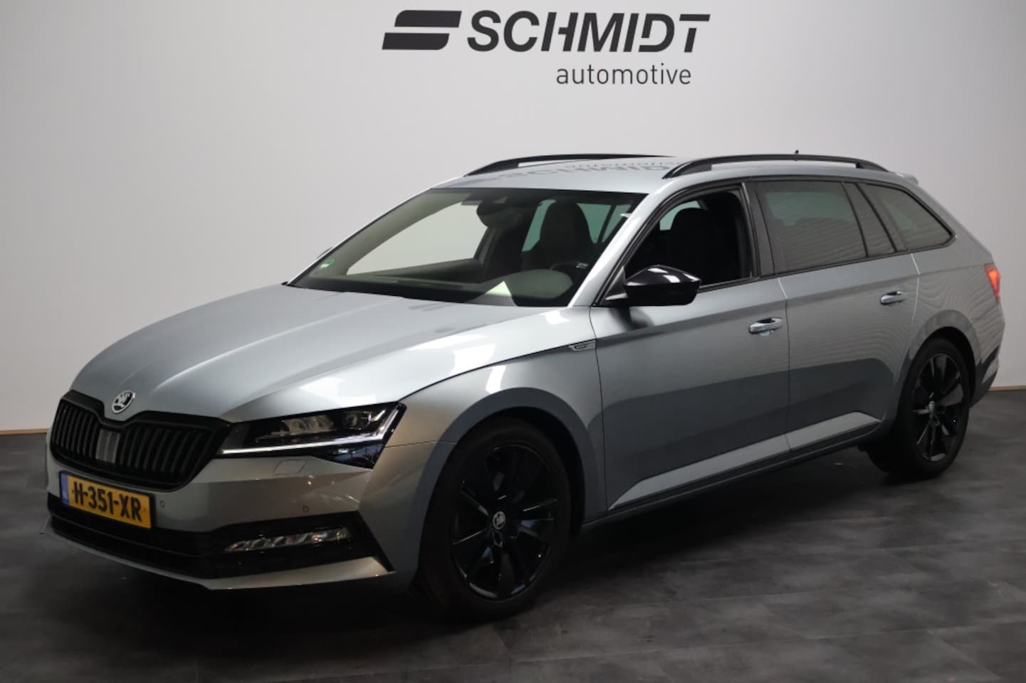 Skoda Superb Combi - 1.5 TSI Sportline | Trekhaak | Camera | Carplay | Stoelverwarmin - AutoWereld.nl