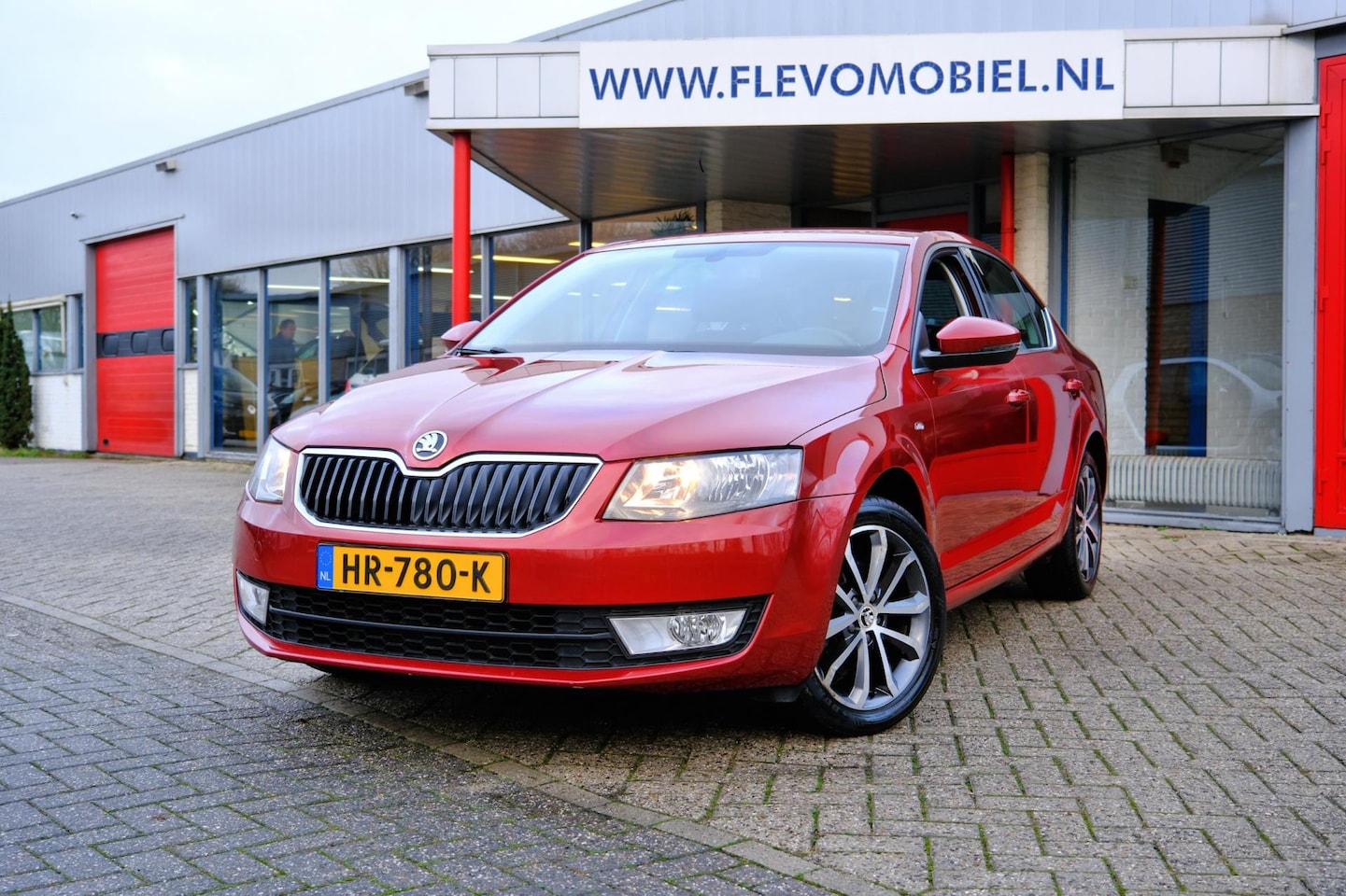 Skoda Octavia - 1.4 TSI Greentech Edition Businessline Navi|1e Eig|Clima|LMV|Stoelverw - AutoWereld.nl