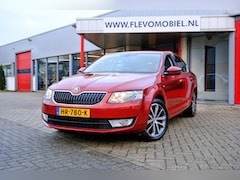 Skoda Octavia - 1.4 TSI Greentech Edition Navi|1e Eig|Clima|LMV|Stoelverw