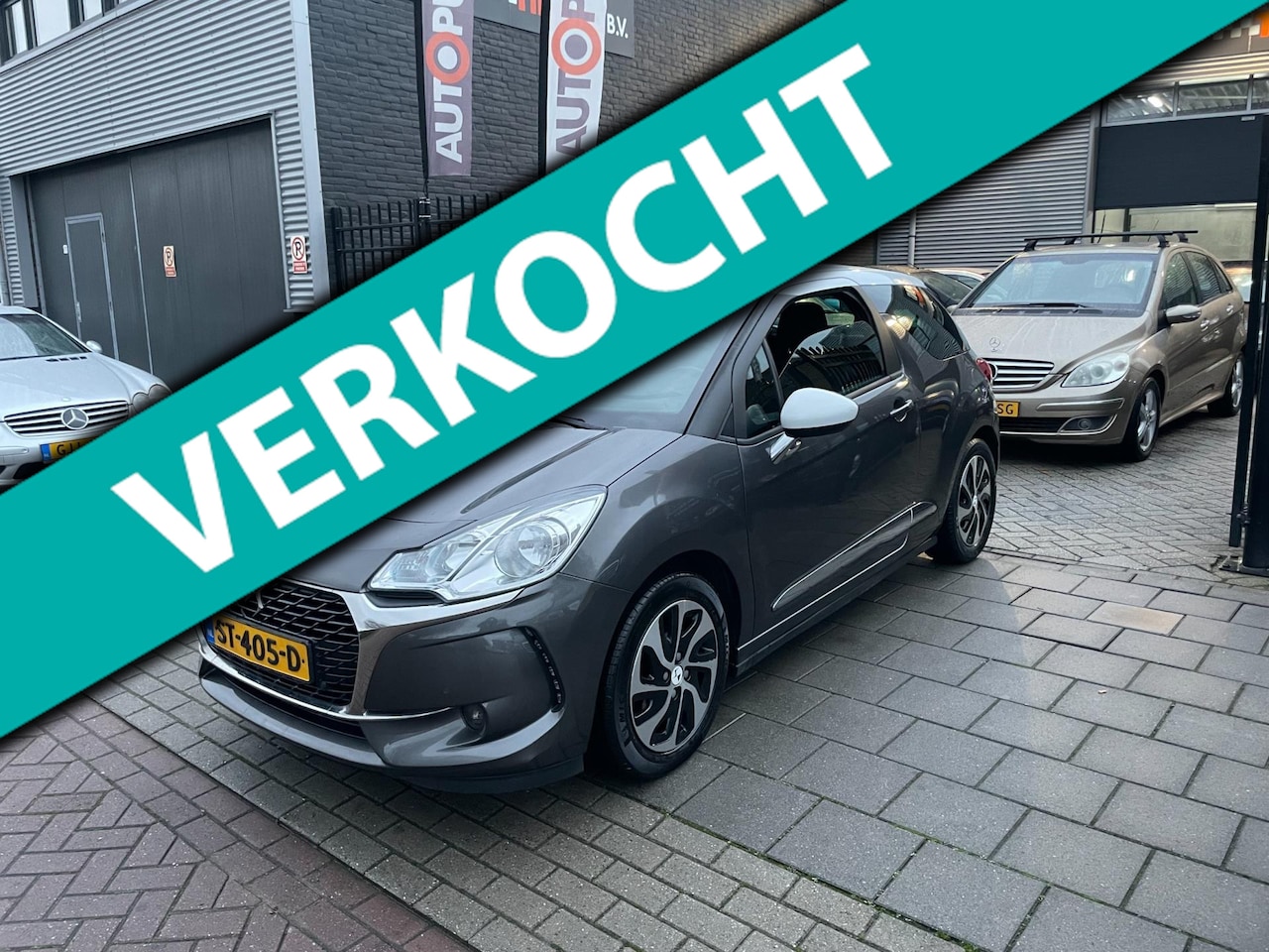 DS 3 - 1.2 PureTech So Chic 3e Eigenaar! Airco PDC NAP APK - AutoWereld.nl