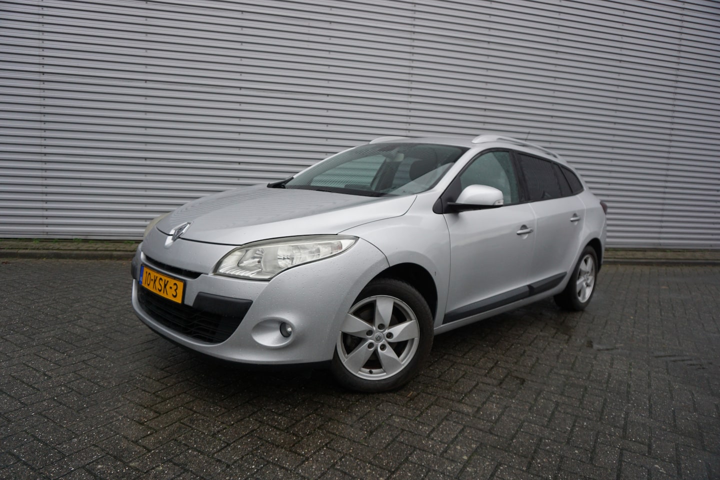 Renault Mégane Estate - 1.6 Dynamique Navi / Cruise / Climate / Trekhaak / Lm velgen - AutoWereld.nl