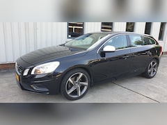 Volvo V60 - 1.6 T3 R-DESIGN Automaat