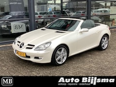 Mercedes-Benz SLK-klasse - 200 K. Automaat, nekverwarming, xenon, parelmoer wit wrap, nette auto