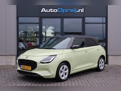 Suzuki Swift - 1.2 Select Smart Hybrid AUTOMAAT Two-Tone, Clima, NAVI, Camera, PDC, Cruise, Stoelverwarmi