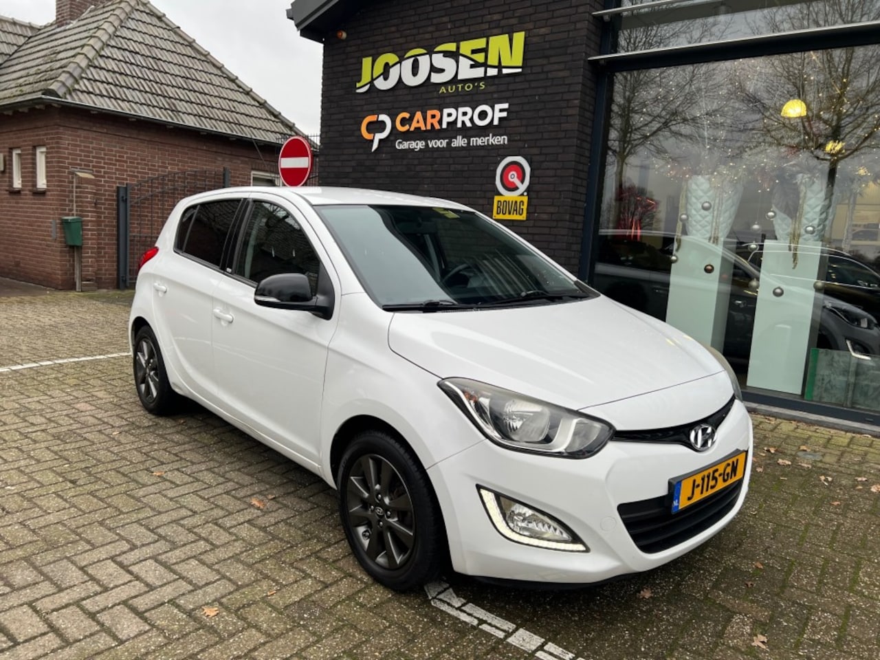 Hyundai i20 - 1.2 HP I-MOTION COMF - AutoWereld.nl