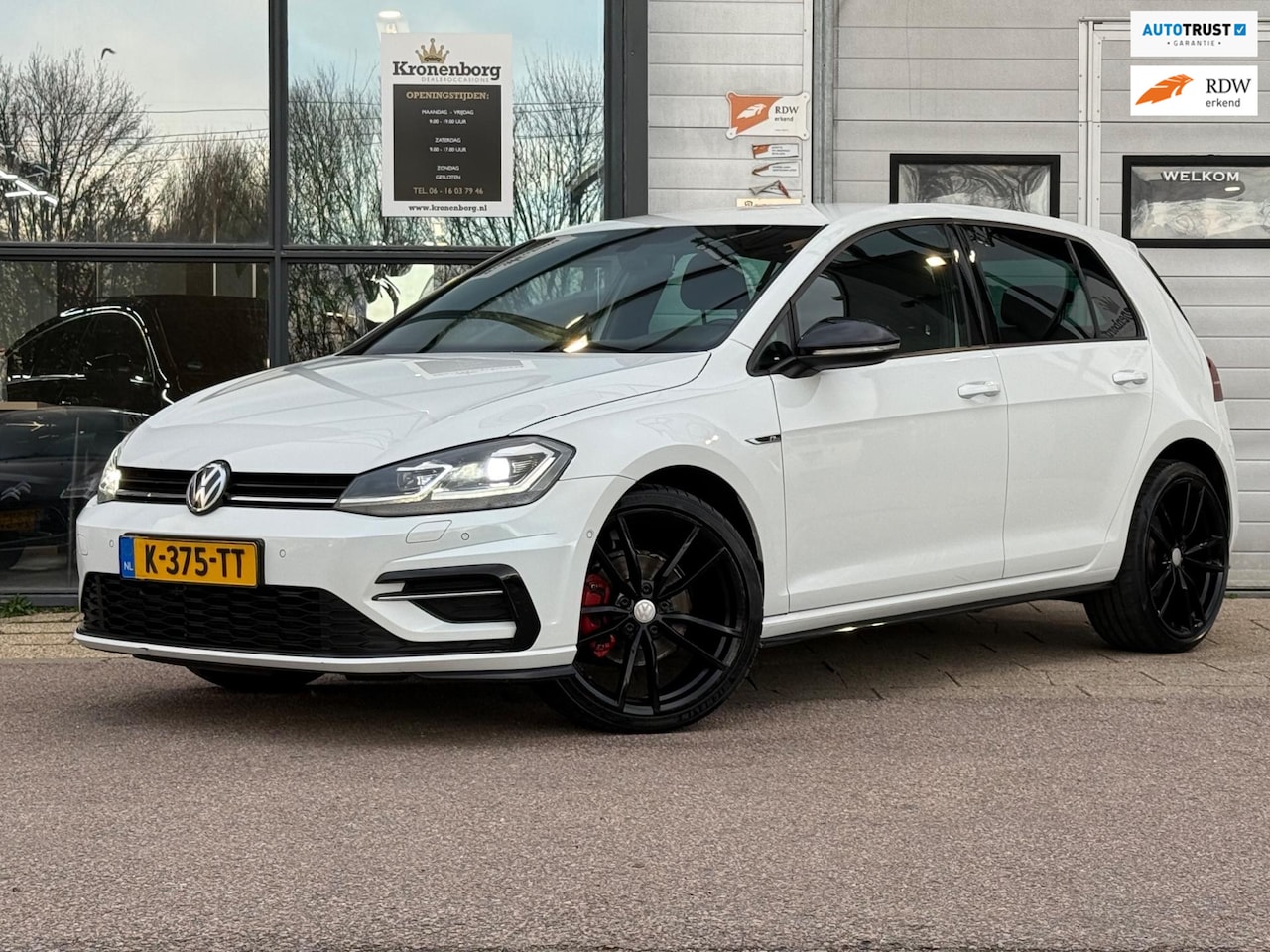 Volkswagen Golf - 1.5 TSI Highline Business R Line, CARPLAY, NAP - AutoWereld.nl