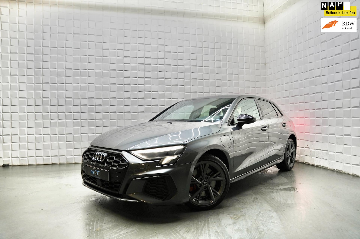 Audi A3 Sportback - 45 TFSI e 3x S LINE VIRTUAL PANO MATRIX - AutoWereld.nl