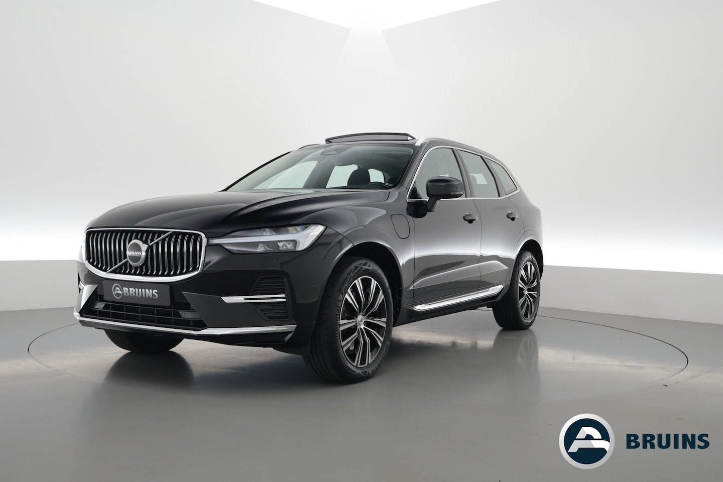 Volvo XC60 - 2.0 T6 Plug-in hybrid AWD Inscription Long Range | Massage | Head-up | Stoelventi. | Trekh - AutoWereld.nl