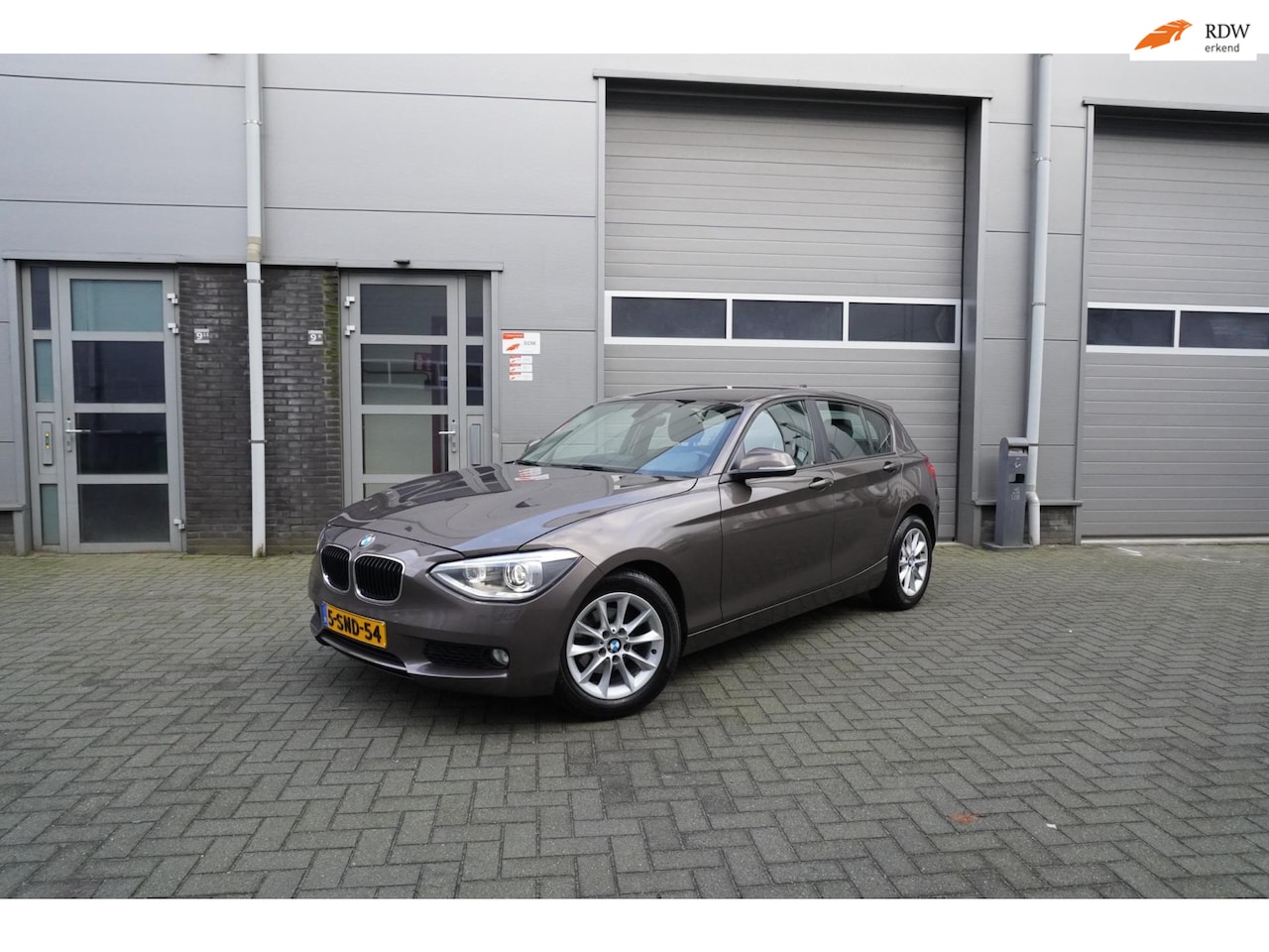 BMW 1-serie - 116i High Executive 116i High Executive - AutoWereld.nl