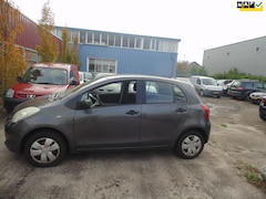 Toyota Yaris - 1.0 VVTi + MET AIRCO 5 DEURS