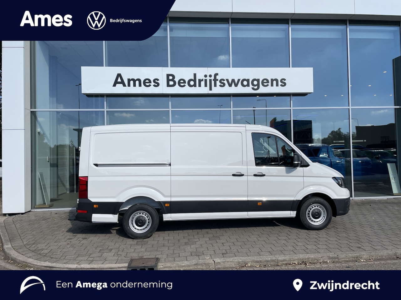 Volkswagen Crafter - 30 2.0 TDI L3H2 Trendline 140PK hand | App connect | Trekhaak - AutoWereld.nl