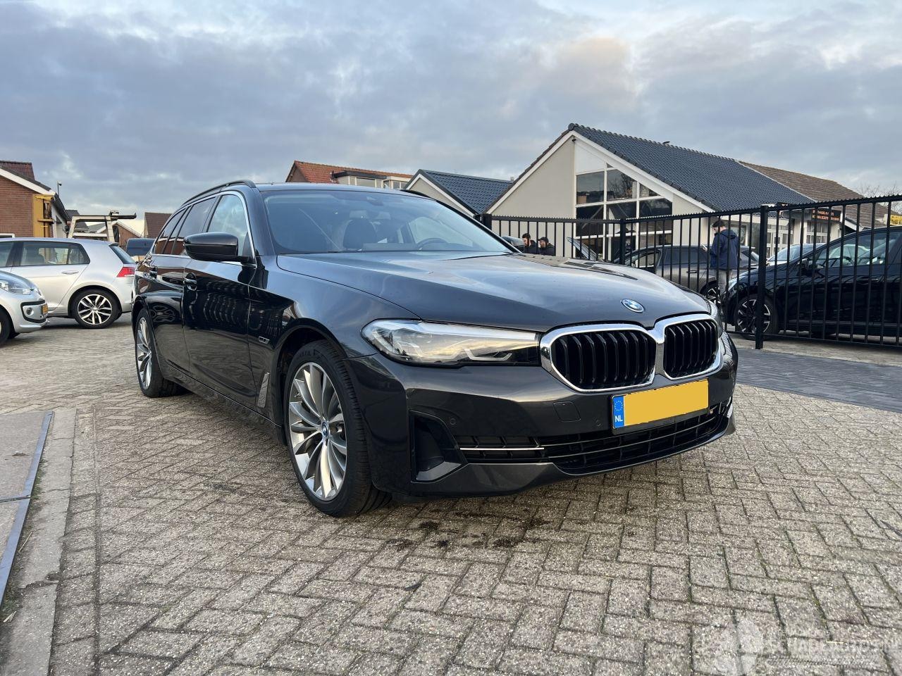 BMW 5-serie Touring - 5-serie - 530e xDrive High Executive - AutoWereld.nl