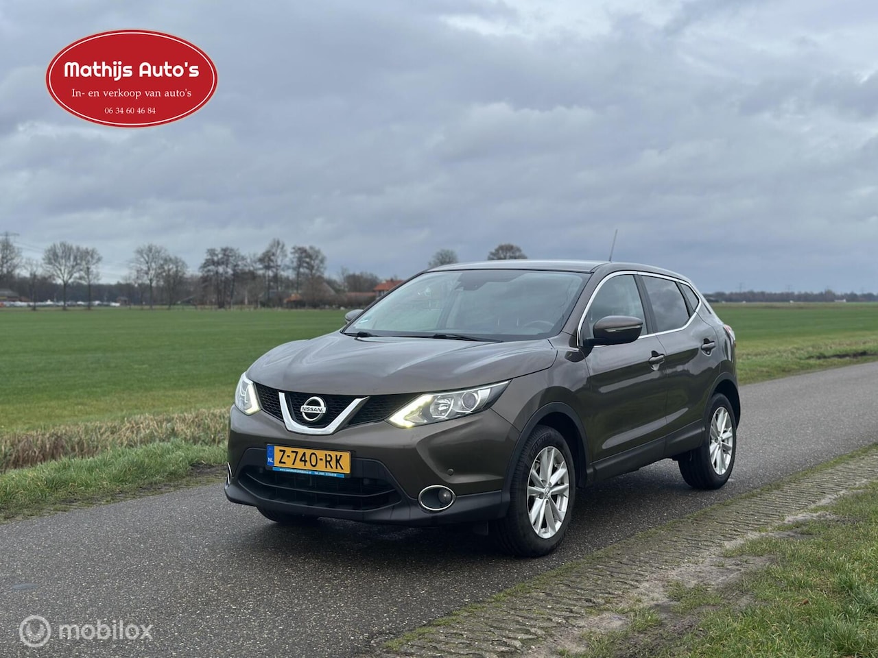 Nissan Qashqai - 1.2 Premier Edition Nieuwe Ketting! Nette auto! Navi Trekhaak! - AutoWereld.nl