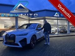 BMW iX - xDrive40 M-SPORT PANO+RUITGESTIKT LEDER+LASER+22INCH