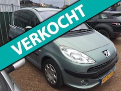 Peugeot 1007 - 1.4 Urban 88000 km org airco stuurbekrachtiging hoge instap incl onderhoudsboekjes super a