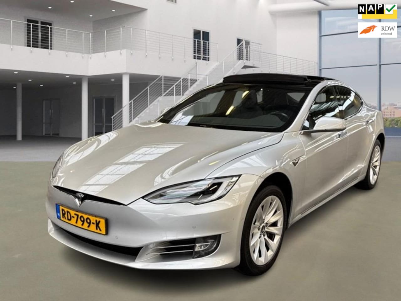 Tesla Model S - 75D Base | SOH 86% | €7500,- FSD Full Self Driving | Panoramadak | Luchtvering | 1e Eigena - AutoWereld.nl
