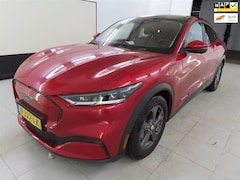 Ford Mustang Mach-E - Extended RWD 98 kWh | SOH 93% | Panoramadak | Leder | Elektrische stoelen | Camera | 1e Ei