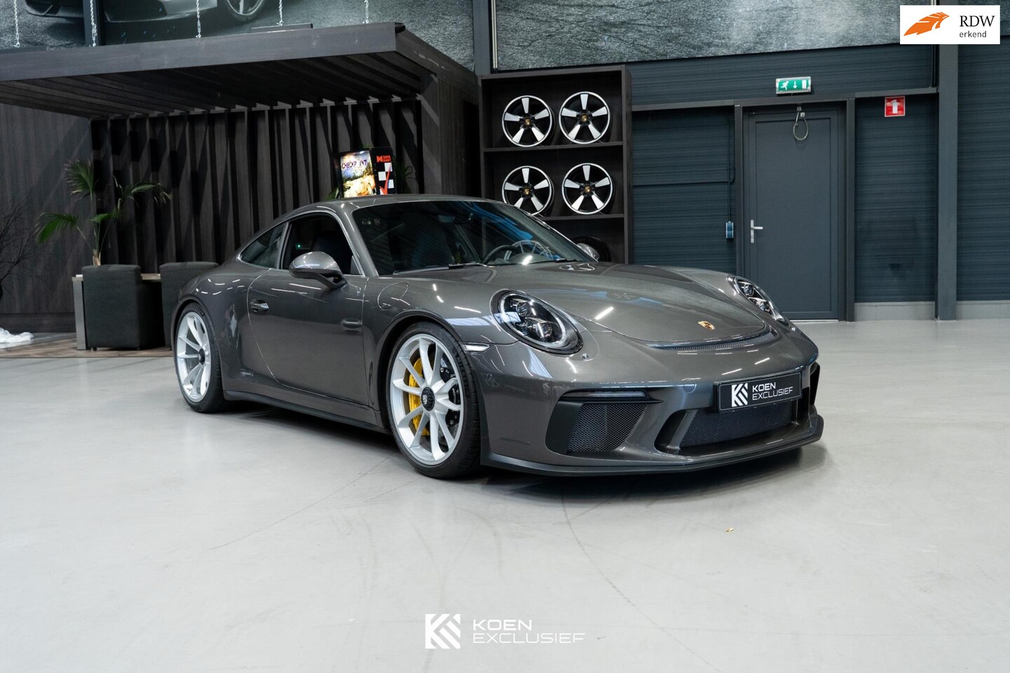 Porsche 911 - 991 4.0 GT3 Touring, PCCB, lift. Approved tot 04-2027 - AutoWereld.nl