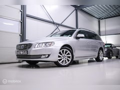 Volvo V70 - 2.0 D4 Summum | Adaptive | Blis | Schuifdak | Trekhaak | Dealer onderhouden | Leder | Memo
