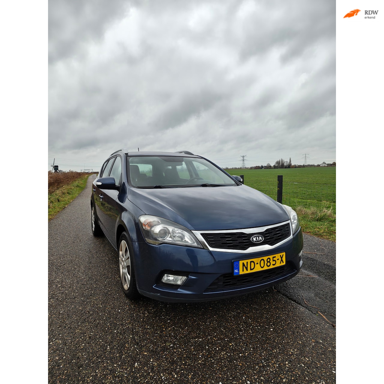 Kia Cee'd Sporty Wagon - 1.6 CVVT X-tra - 5 DEURS - AIRCO - TREKHAAK - PARKEER SENSOREN - AutoWereld.nl