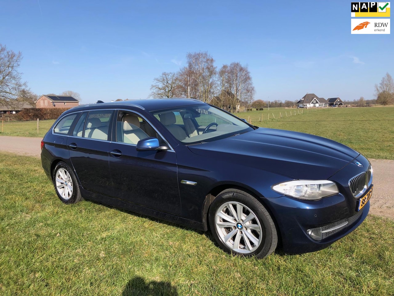 BMW 5-serie Touring - 528xi Aut. High Executive - AutoWereld.nl