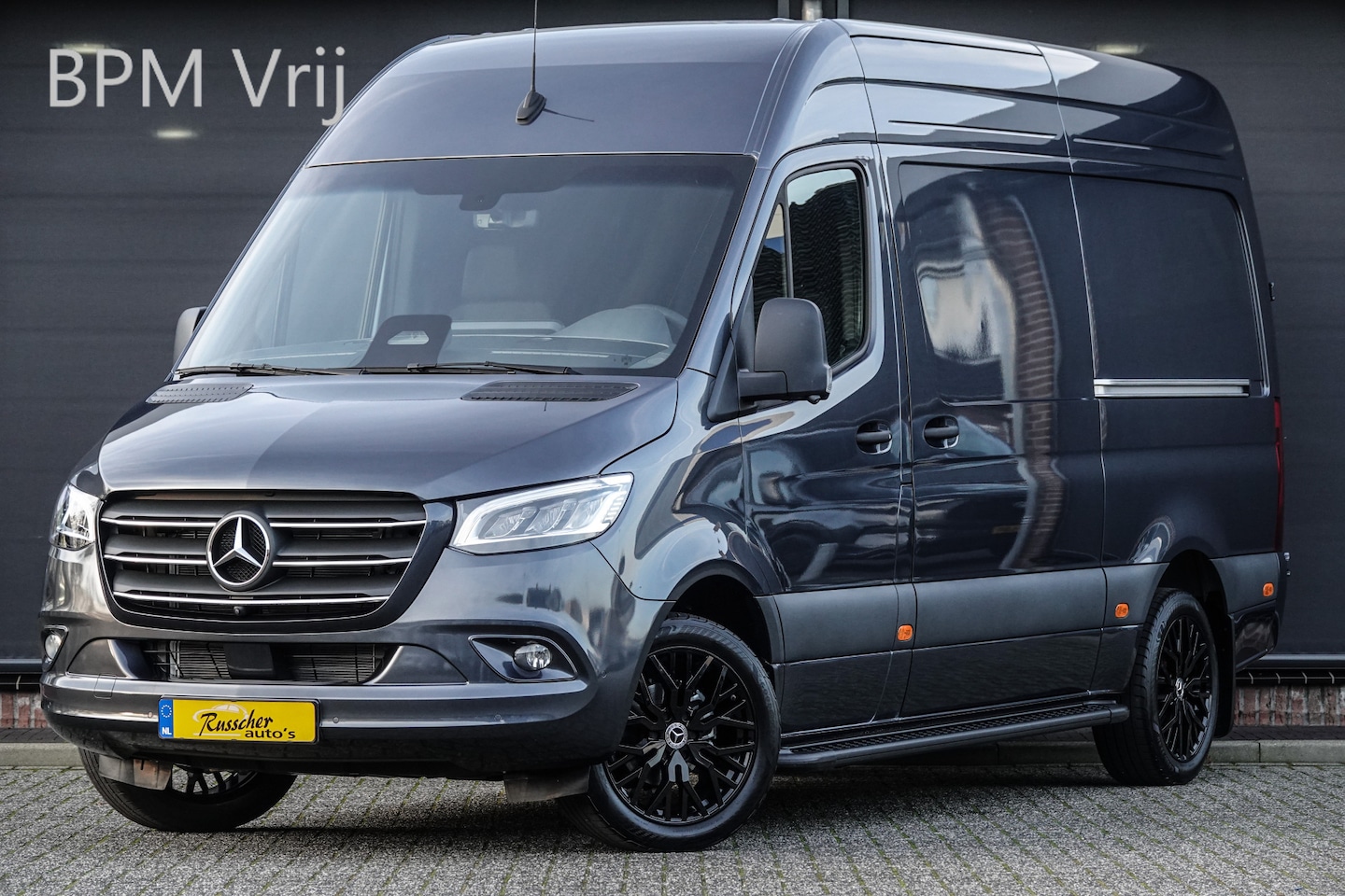 Mercedes-Benz Sprinter - L2H2 319Cdi 190Pk 9G-tronic | RWD | 2x schuifdeur | 3.500Kg trekgewicht | Tenoriet Grijs - AutoWereld.nl
