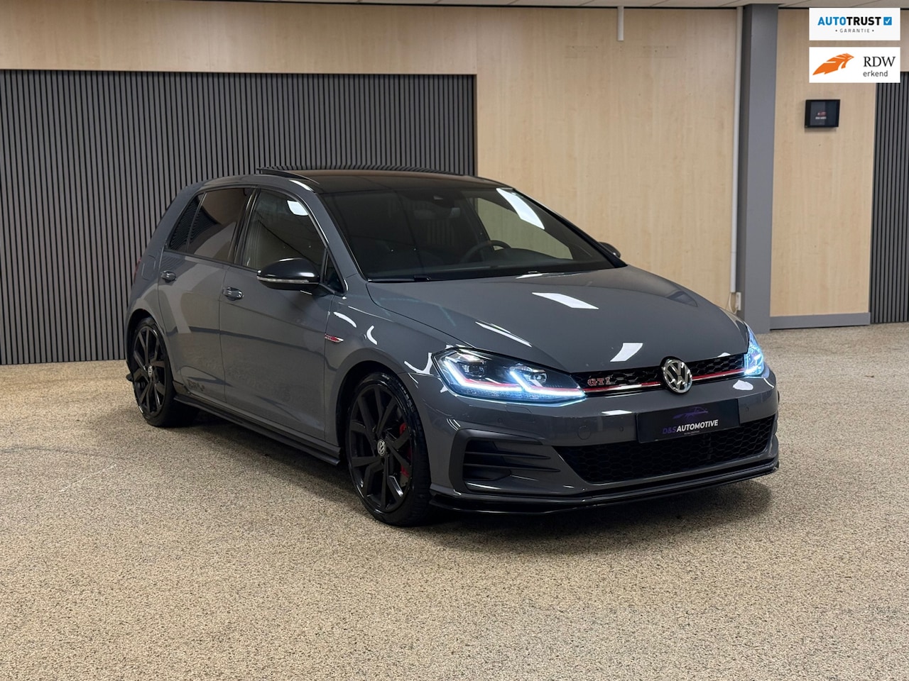 Volkswagen Golf - 2.0 TSI GTI TCR PANO/MILLTEK/DYN/DODEH/KEY - AutoWereld.nl