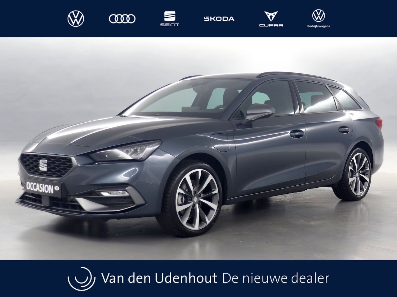 SEAT Leon Sportstourer - 1.5 TSI 204pk e-Hybrid FR Business DSG / Navigatie / Camera / Apple Carplay - AutoWereld.nl