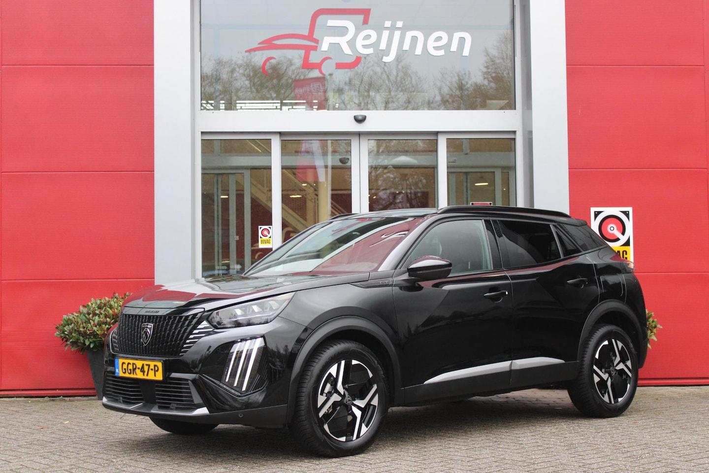 Peugeot 2008 - 1.2 Hybrid 145PK GT | DRAADLOZE APPLE CARPLAY/ANDROID AUTO | ACHTERUITRIJ CAMERA | KEYLESS - AutoWereld.nl
