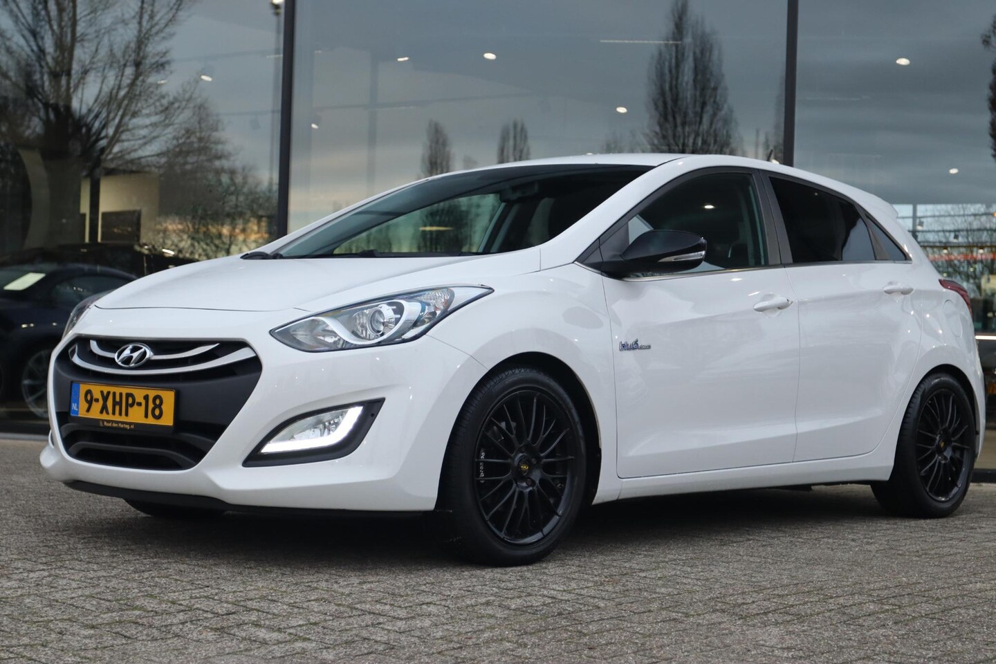 Hyundai i30 - 1.6 GDI GO! | CAMERA | AFN. TREKHAAK | STOELVERW. | CRUISE | CLIMATE | PDC - AutoWereld.nl