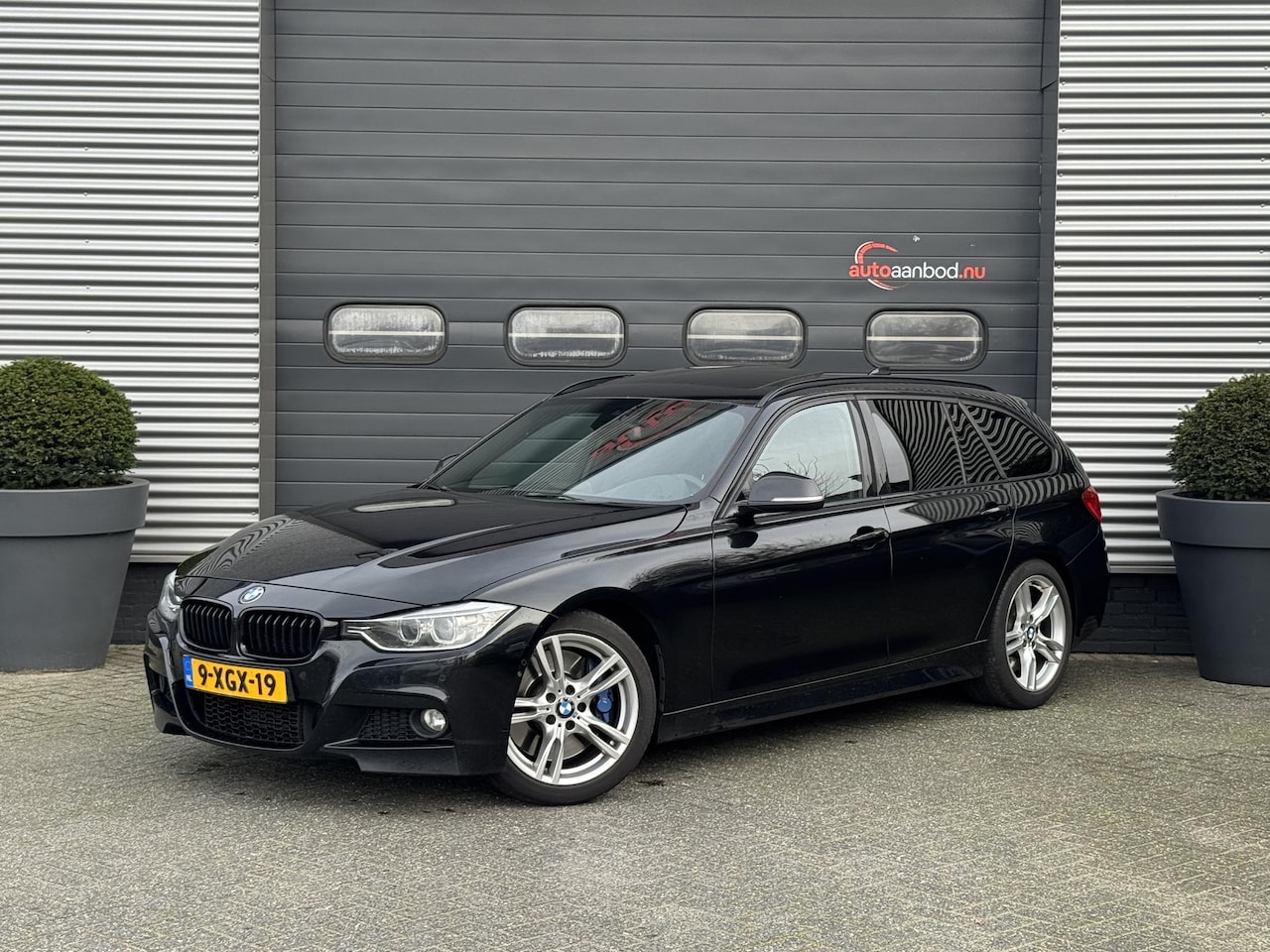 BMW 3-serie Touring - 330d M-Pakket | Panoramadak | 360* Camera | Head-Up Display | Xenon | Harmon Kardon | Navi - AutoWereld.nl