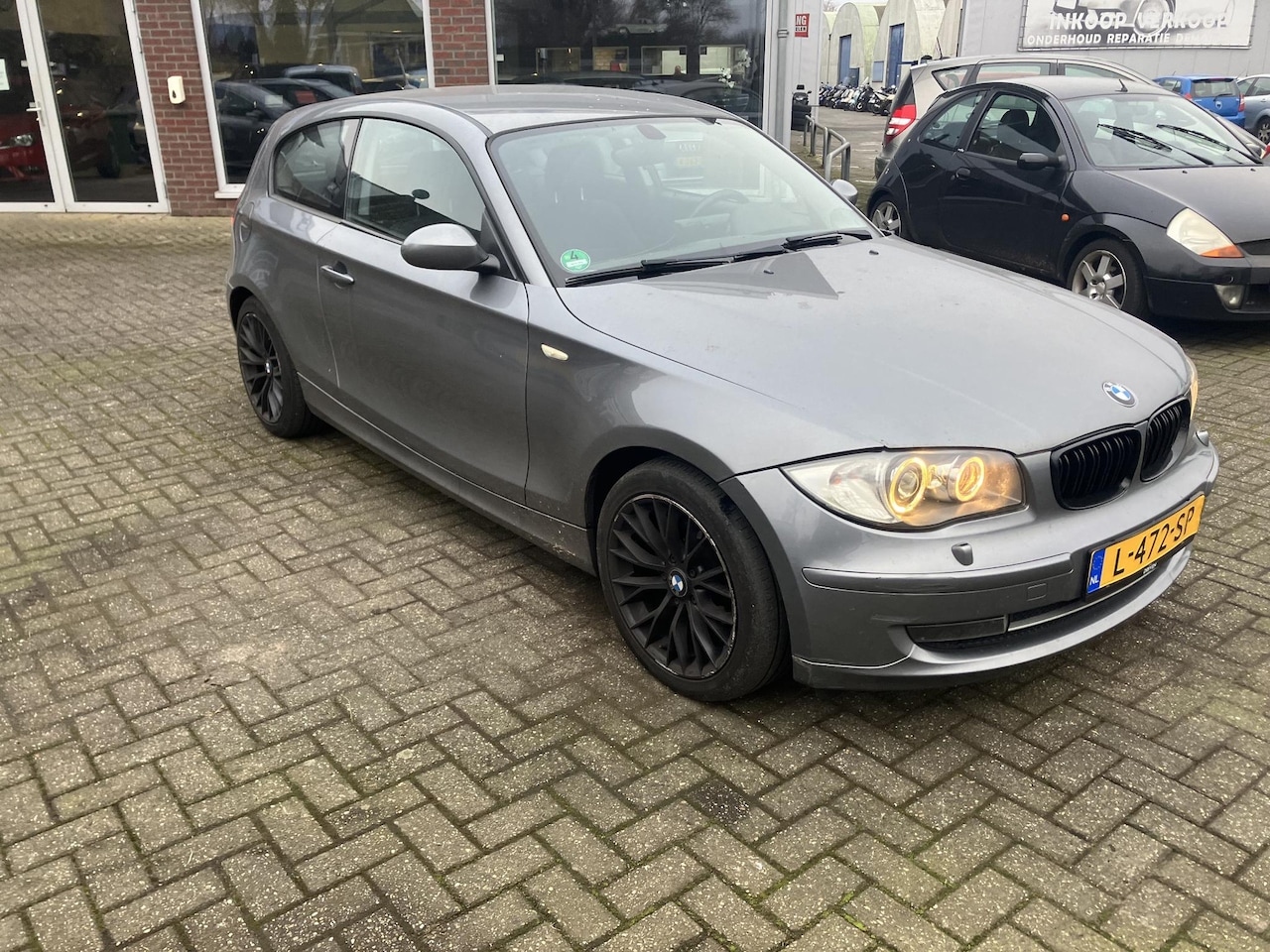 BMW 1-serie - 116i Corporate Loopt op 3 cilinders - AutoWereld.nl